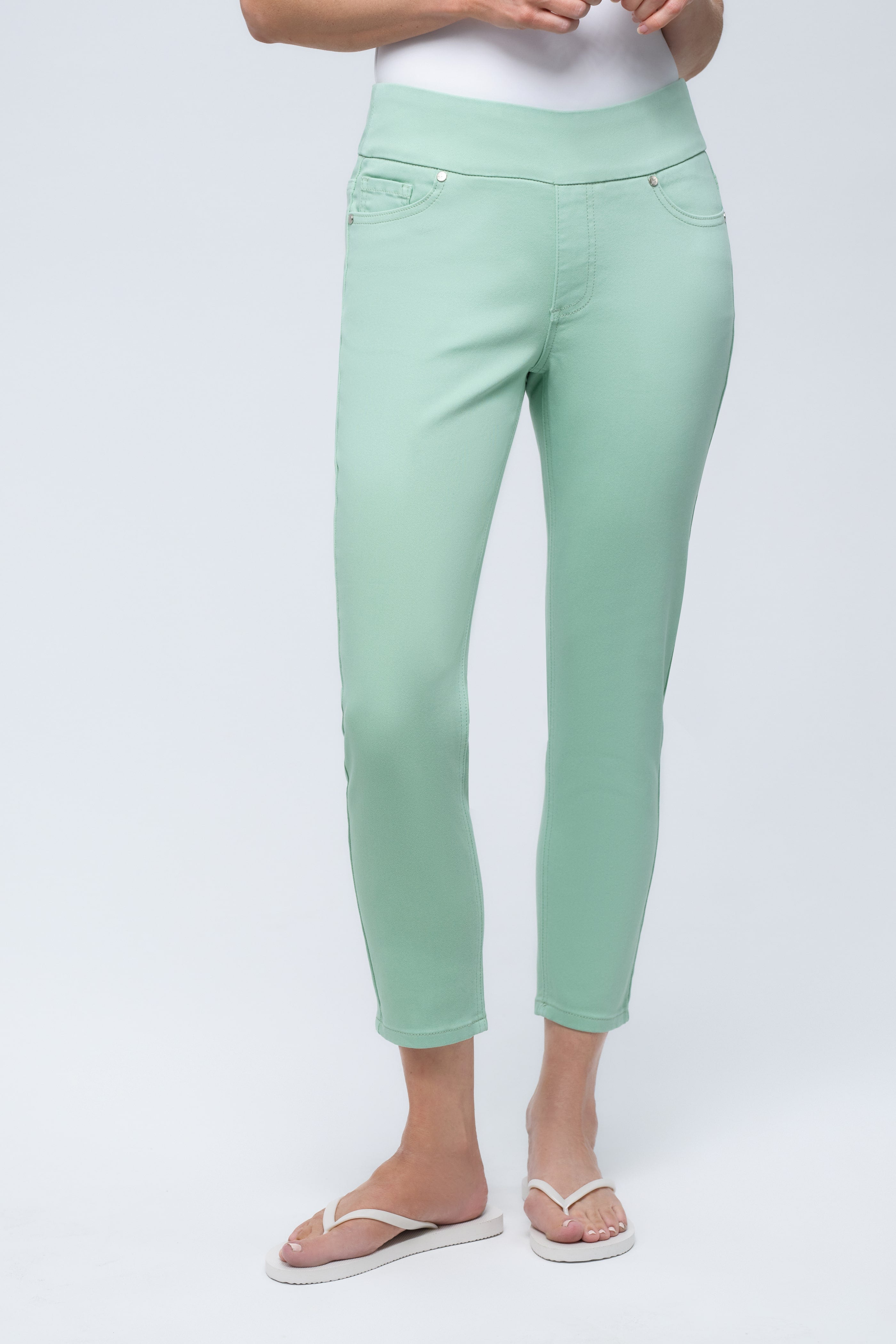 #color_honeydew